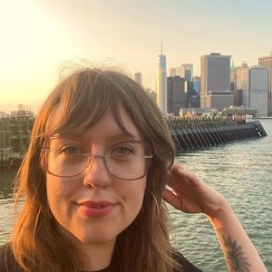 Meet your Posher, Crystal